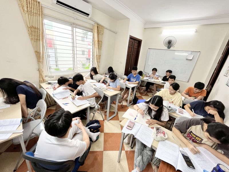 ĐIỀU PHỤ HUYNH CẦN KH&Ocirc;NG PHẢI L&Agrave; MỘT TRUNG T&Acirc;M Đ&Ocirc;NG HỌC SINH&hellip;