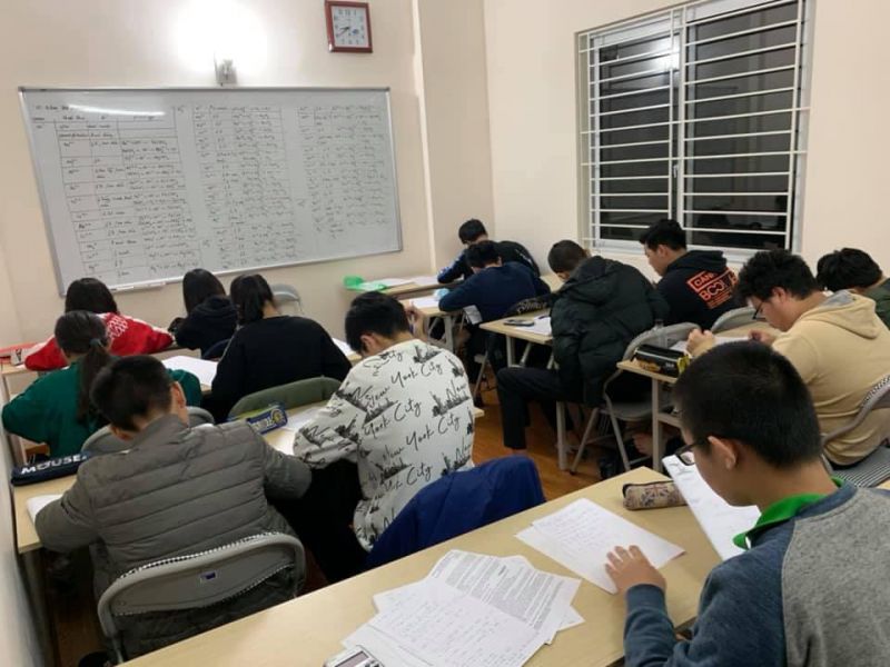 THI THỬ VÀO LỚP 10 THPT và LỚP 10 THPT CHUYÊN LẦN 1 NĂM HỌC 2020-2021)